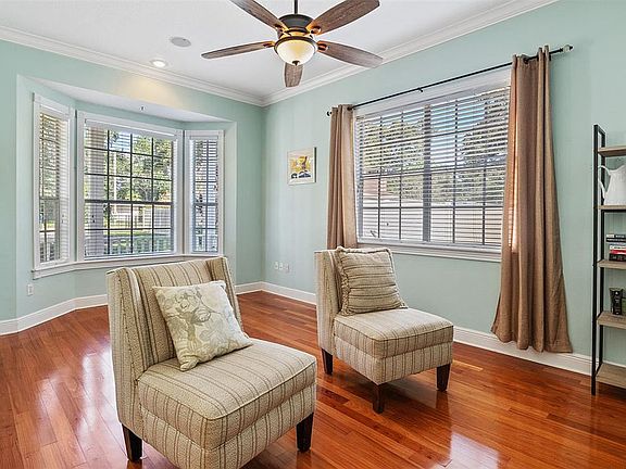 4th image of 2931 Dawley Ave