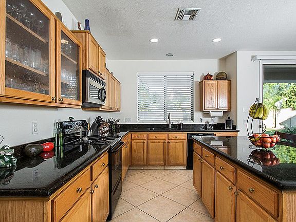 4th image of 14442 W Mauna Loa Ln