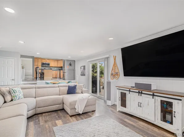 92 Helena Circle, Littleton, CO 80124