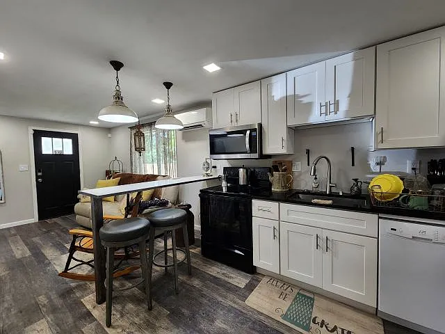 334 E Chestnut Ave — Photo 8