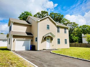 5 Saint James St, Centereach, NY 11720