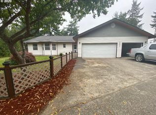 2055 W Park Dr, Florence, OR 97439