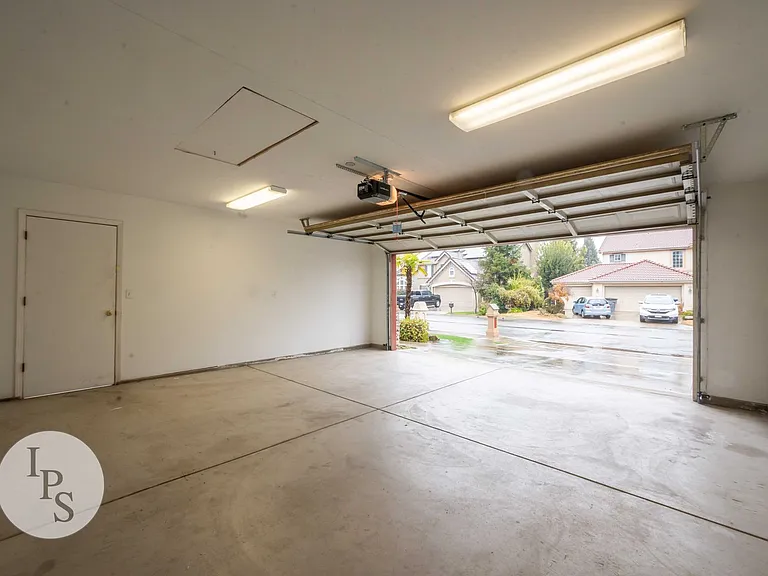 1891 E Oak Haven Dr — Photo 35