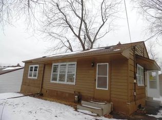 2273 S Ave E, North Saint Paul, MN 55109