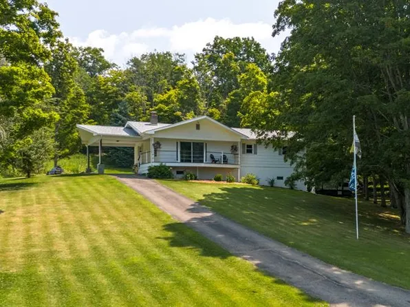 1103 Lakeside Dr, Sayre, PA 18840