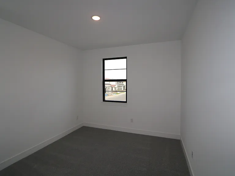 1063 E Zion Way — Photo 20