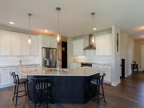 4th image of 9435 Sugar Creek Dr