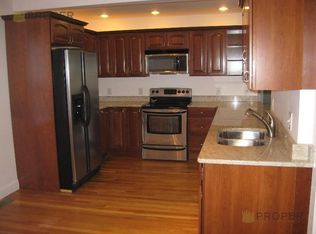 184 Cabot St #1, Newton, MA 02458