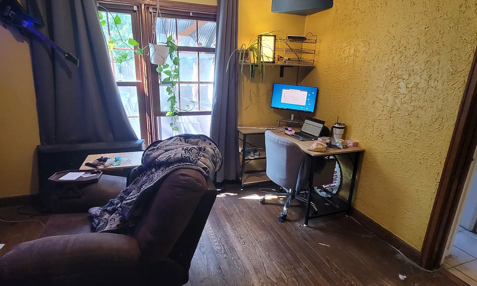 3 bed, 2.5 bath, 1700 sqft, $1,595 — Photo 3