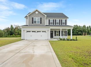118 Village Creek Dr, Maysville, NC 28555
