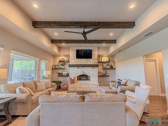 2nd image of 2721 Fred Daugherty Dr