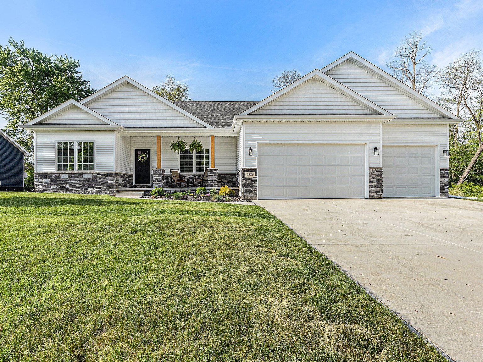6886 Ava Ave, Portage, IN 46368 | Zillow