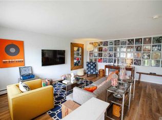 20 Weaver Dr APT 8A, Massapequa, NY 11758