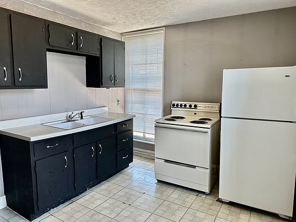 4th image of 64 S 12th St #2