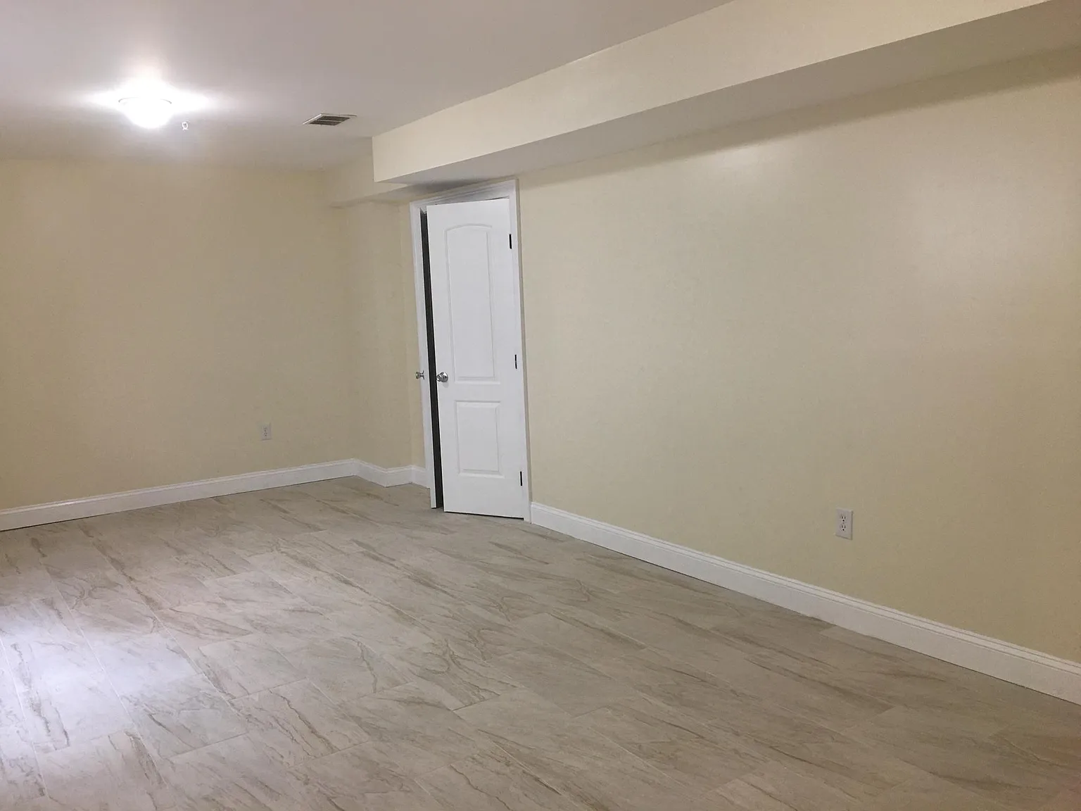 9610 Huxley Dr photo 1