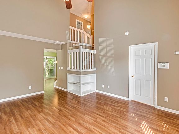 4th image of 361 Kelsey Blvd