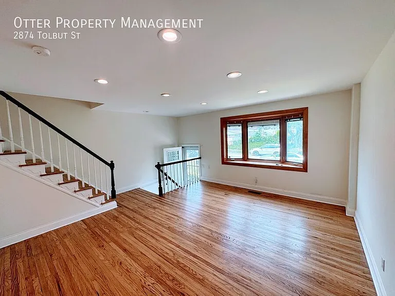 2874 Tolbut St — Photo 10