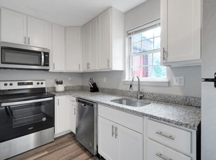 12000 Morningside Dr, Louisville, KY 40229