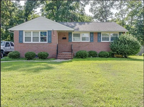 70 Concord Cres, Newport News, VA 23606