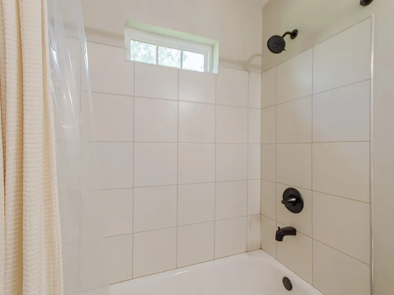 1031 Dell Ave SE — Photo 21