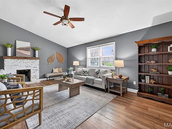 4th image of 1001 Barberry Ln