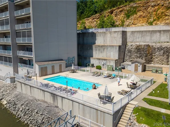 138 Oak Harbor #5C, Camdenton, MO 65020