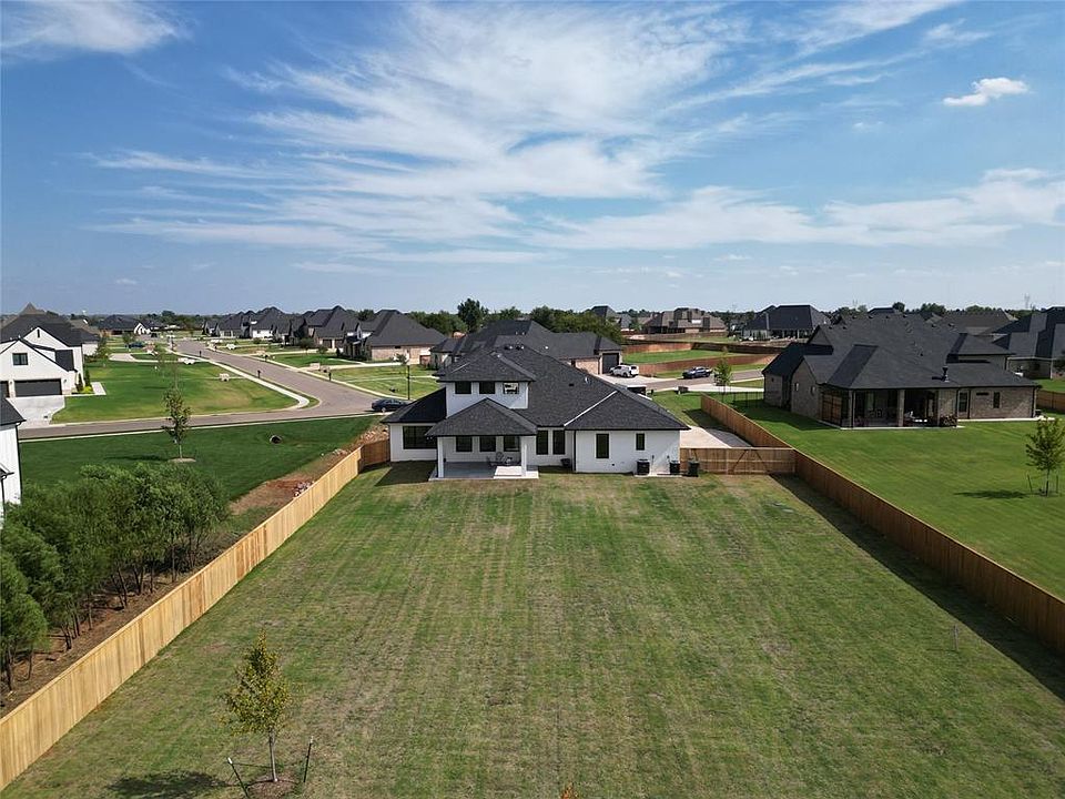 2nd image of 22373 Forester Ln