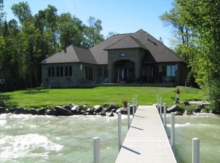 865 E Mullett Lake Rd, Indian River, MI 49749