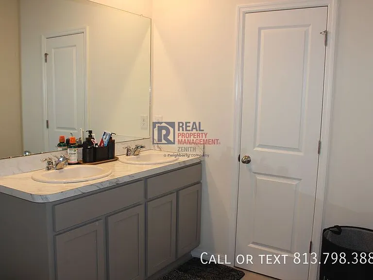 3199 Suncoast Plains Dr — Photo 27