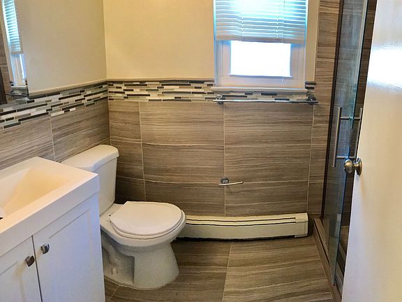 5th image of 407 7th Ave APT 20