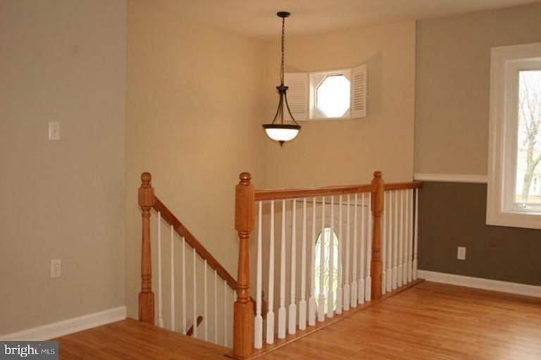 1st image of 603 S Alder Ave