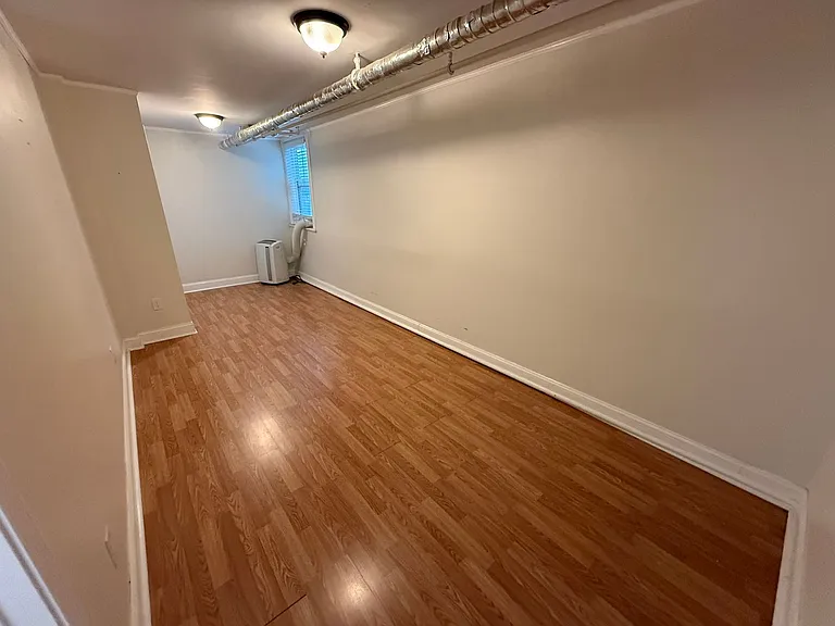 200 E Edenton St — Photo 4