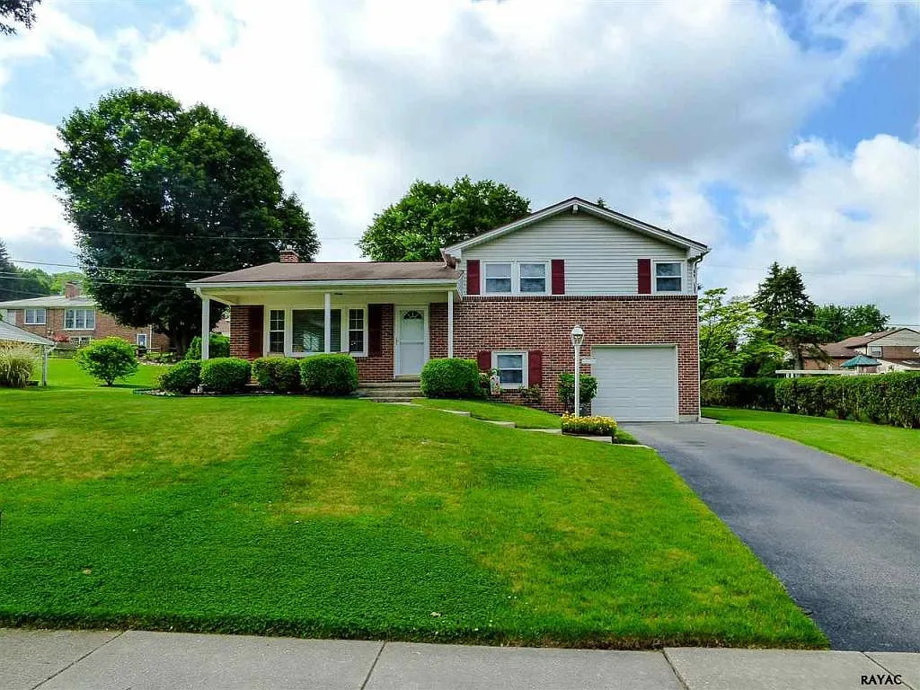 2442 Auburn Rd photo 1