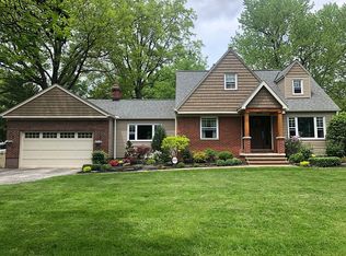 6826 Big Creek Pkwy, Middleburg Heights, OH 44130