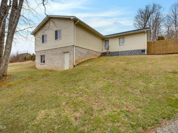 127 Clay Dr, Blackwater, VA 24221