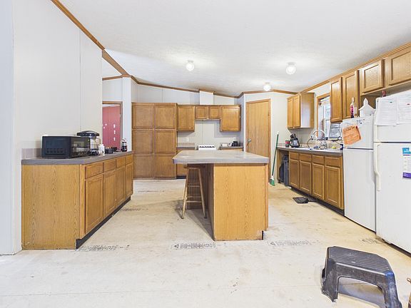 4th image of 8541 S Grayling Rd