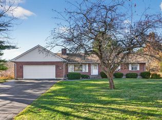 16 Merrifield Dr, Kennebunk, ME 04043