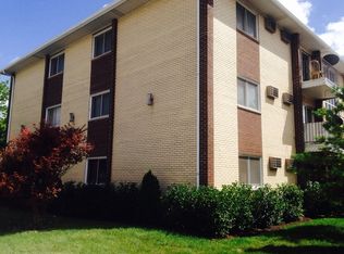 4702 S Avers Ave #302, Chicago, IL 60632