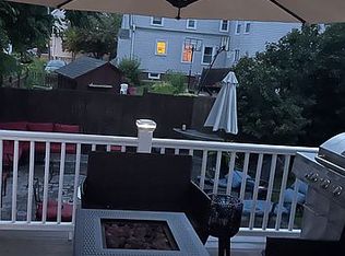 17 Goldthwaite Pl, Peabody, MA 01960