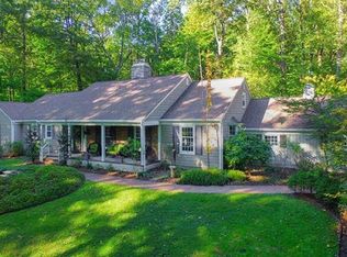 27 Oak Knoll Rd, Mendham, NJ 07945