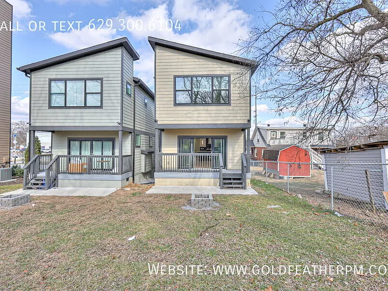 402B E Trinity Ln — Photo 28