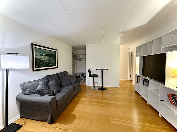 3rd image of 109 S Elmwood Ave APT 30