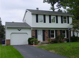 4213 Oakcrest Dr, Toledo, OH 43623