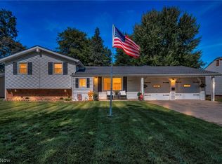 26940 Westwood Ln, Olmsted Township, OH 44138