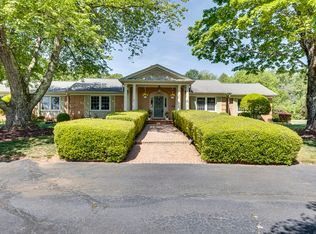 136 Club Dr, Simpsonville, SC 29681
