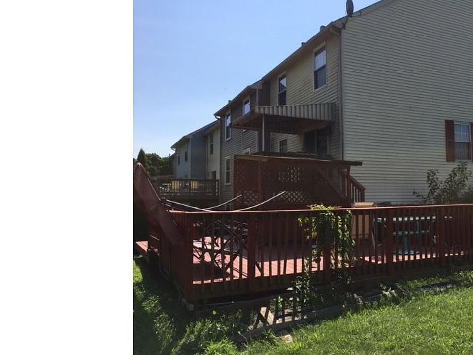 2nd image of 13 Stoneshire Dr