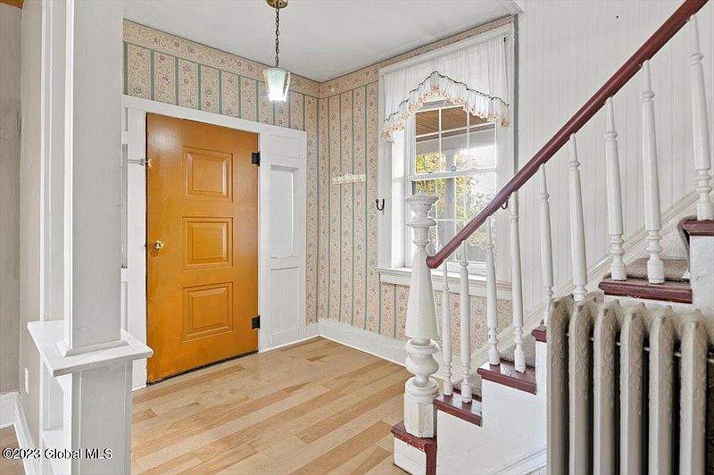 5th image of 60 Williams Street