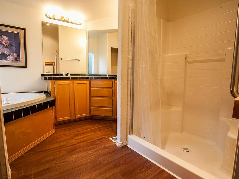 4040 Summitview Way — Photo 13