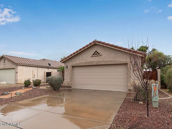 2nd image of 1715 W MUIRWOOD Drive
