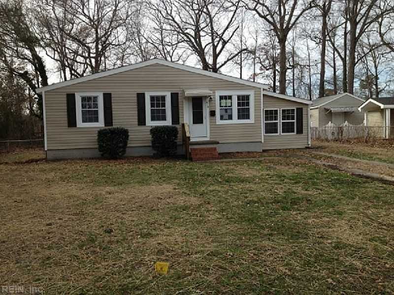 1st image of 916 Russell Ct W